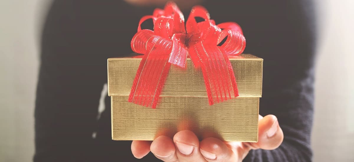Guide to the Best Personalized Gifts for Birthdays